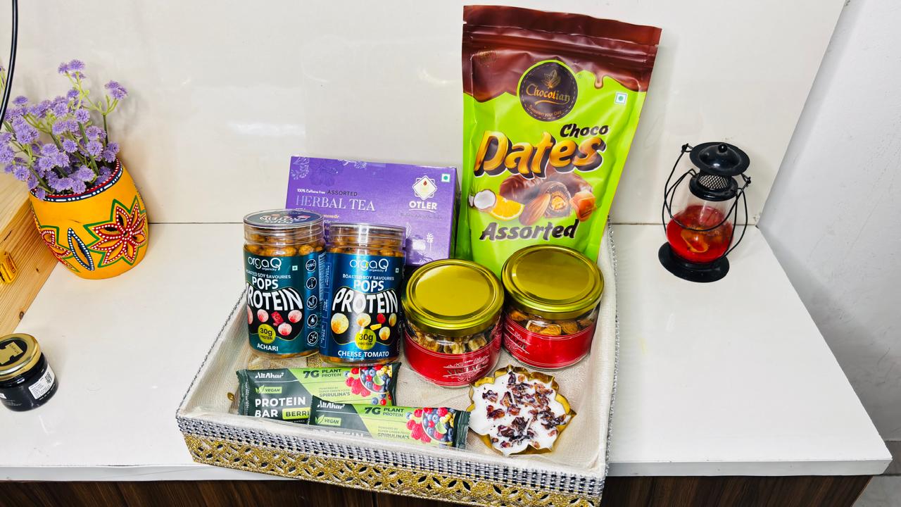 Diwali Hamper Under 1999 Option 2